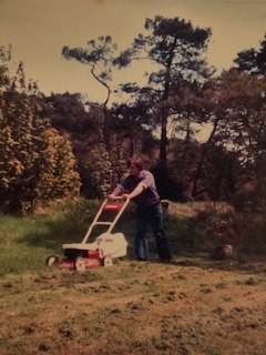 Hand mow small