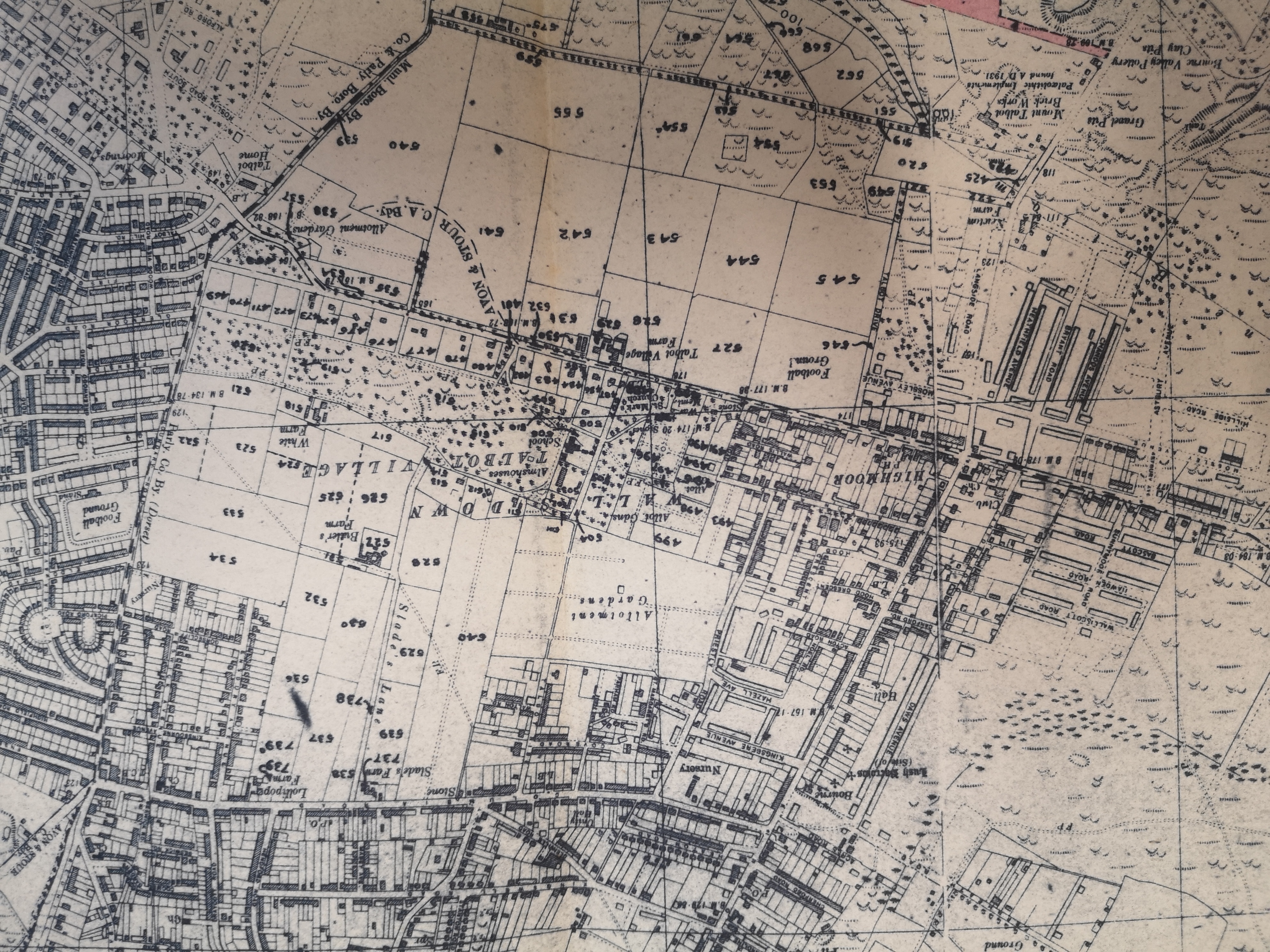 D-ENS 17 801 Particulars of sale of Highmoor farm Village map